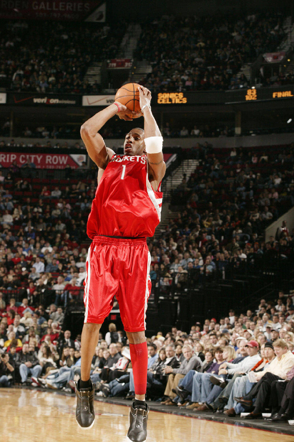 阿方索-戴维斯：复出的感觉太棒了，我满脸笑容（阿方索-戴维斯：重返赛场太爽了，脸上止不住笑）