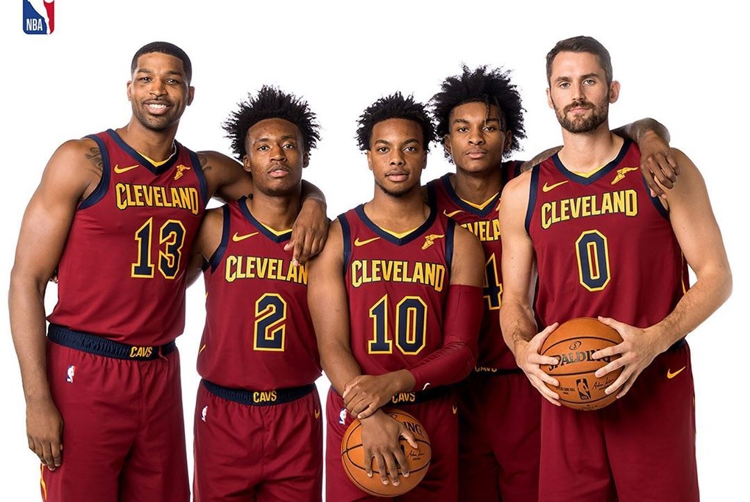 唐斯将50万美元奖金捐给他创立的基金会，用以资助儿童（唐斯捐出50万美元奖金至其创办的基金会，用于儿童援助）