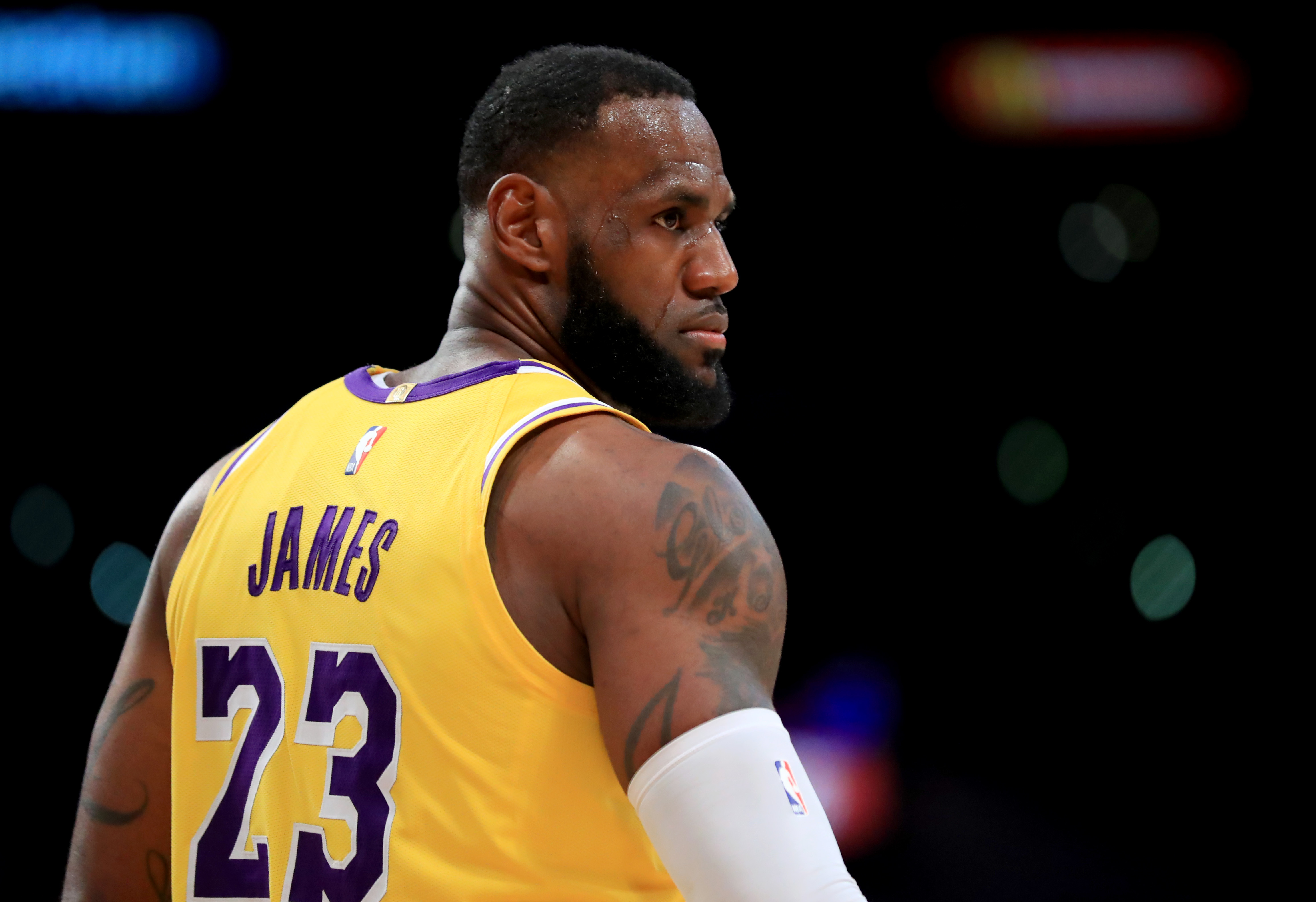 上海U20男足进全运8强，徐根宝：出线是第一位，成绩是硬道理（上海U20男足闯入全运会八强，徐根宝：出线最重要，成绩是硬道理）