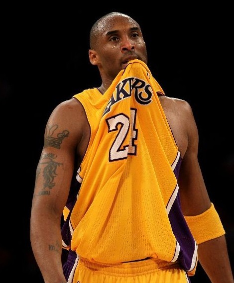 内托踢中锋？马雷斯卡：我们想掌控球权并不断冲击巴萨的防线（内托改打中锋？马雷斯卡：要以控球为主，持续冲击巴萨防线）