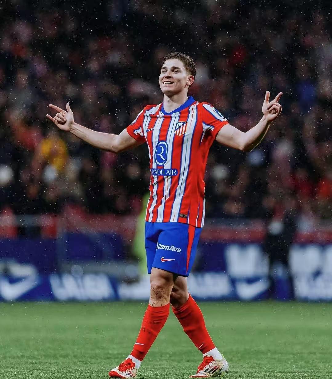 丰特：发生在诺坎普的票务事件堪称丑闻，现任管理层实在无能（丰特：诺坎普票务风波堪称丑闻，现任管理层表现不力）