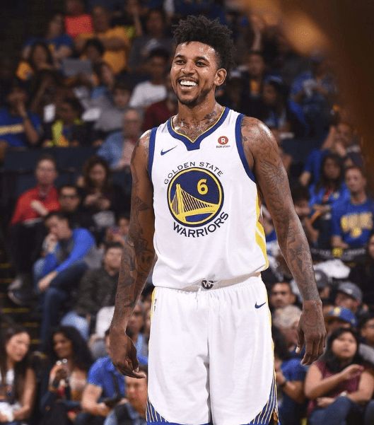 手球争议再起：巴萨对贝蒂斯的点球判罚解密（手球争议重燃：解读巴萨战贝蒂斯的点球判罚）