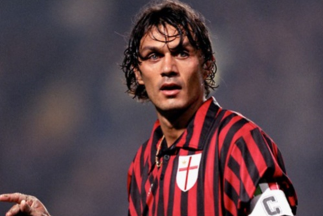 回阿贾克斯？德容：很难给出承诺，我不会排除这种可能（重返阿贾克斯？德容：暂难作出承诺，但不排除可能）