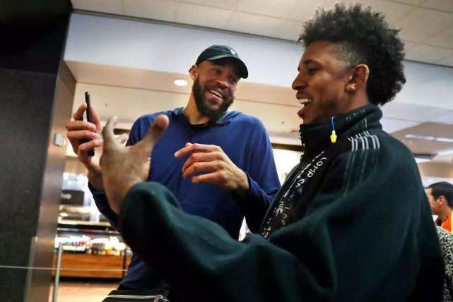 意天空：劳塔罗已返回米兰，即将归队参加训练备战米兰德比（意天空：劳塔罗回到米兰，即将随队合练备战米兰德比）