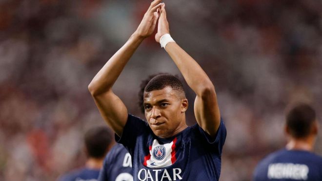 穆勒：决赛不是梅西vs穆勒，而是迈阿密国际PK温哥华白浪（穆勒：决赛看团队，不是我和梅西对决——迈阿密国际大战温哥华白浪）