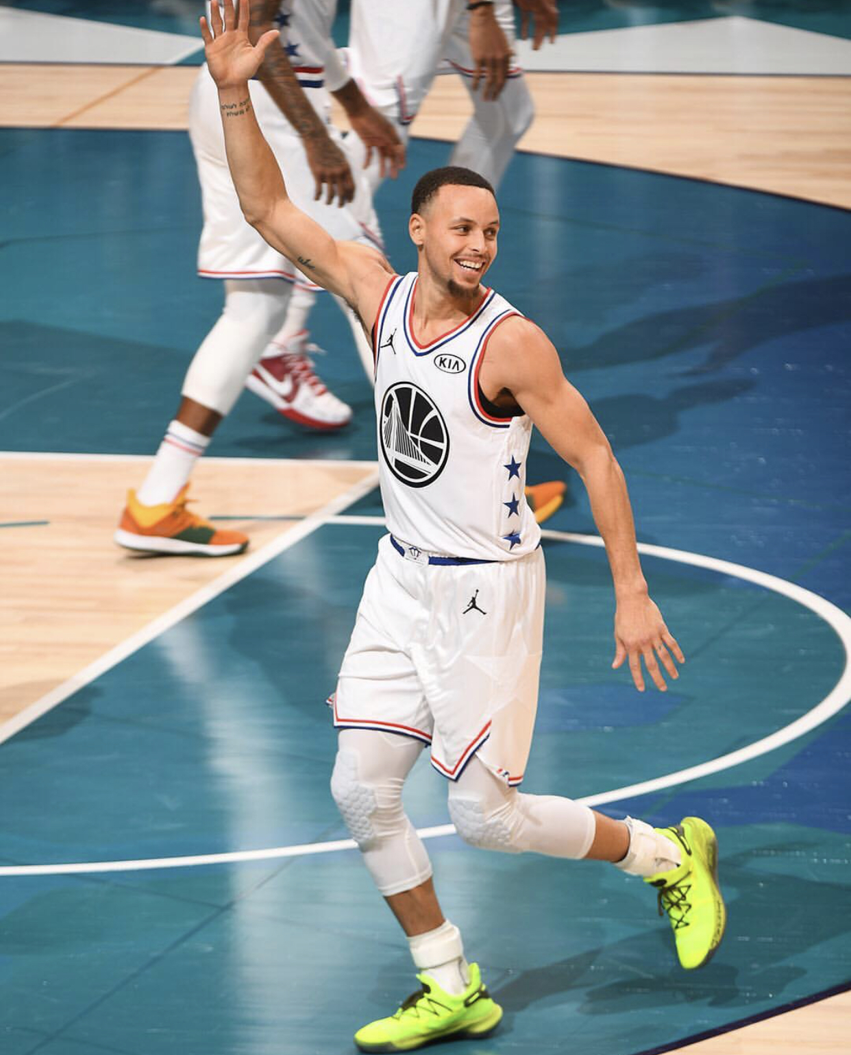 国安主场氛围重新爆棚（国安主场气氛再度点燃）